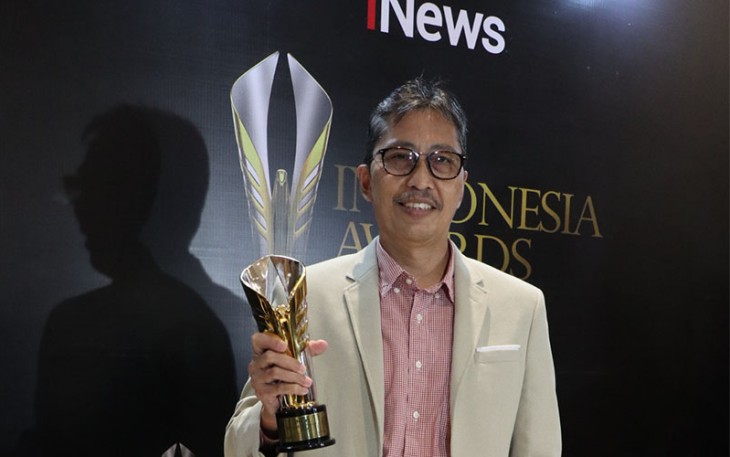 Dirut Bank Jatim Busrul Iman setelah menerima pengharagaan di Jakarta (26/10/22).