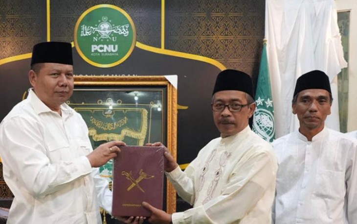 Cak Dedi saat mengunjungi kantor Pengurus Cabang Nahdlatul Ulama (PCNU) Surabaya pada Sabtu (22/10/2022).