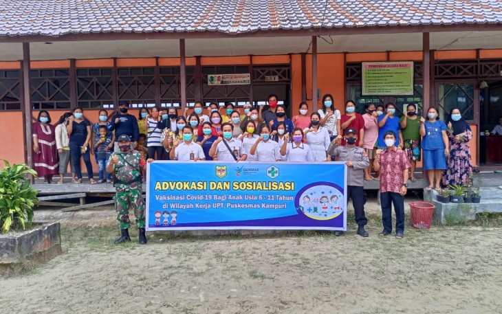 Babinsa Koramil 1016-03/Sepang, Serka Helprit , lakukan pendampingan vaksinasi anak 6-11 tahun 