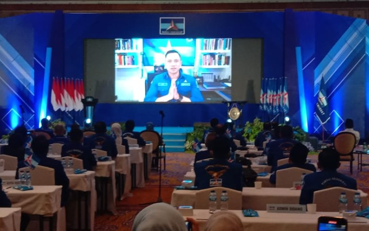 Musda PD Jatim, AHY sapa Gubernur Jawa Timur Khofifah Indar Parawansa dan Wali Kota Surabaya, Eri Cahyadi 