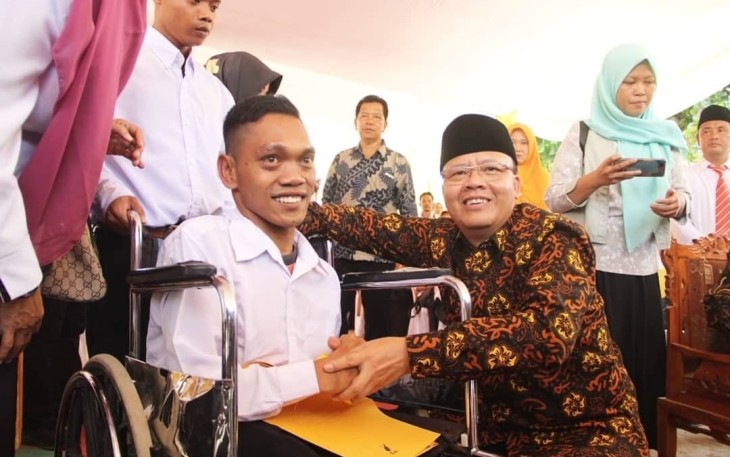 Gubernur Bengkulu mengusulkan agar tenaga honorer langsung diangkat menjadi PNS