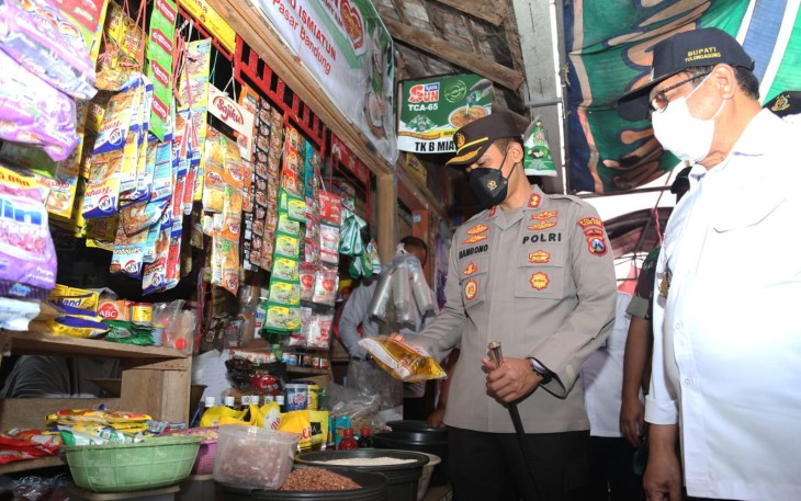 Forkopimda Tulungagung lakukan sidak harga minyak goreng di dua Pasar tradisional
