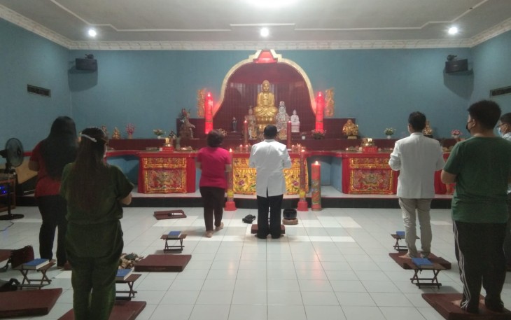 Suasana malam perayaan Imlek 2573 Tahun 2022 di Vihara Avalokitesvara Kota Palangka Raya