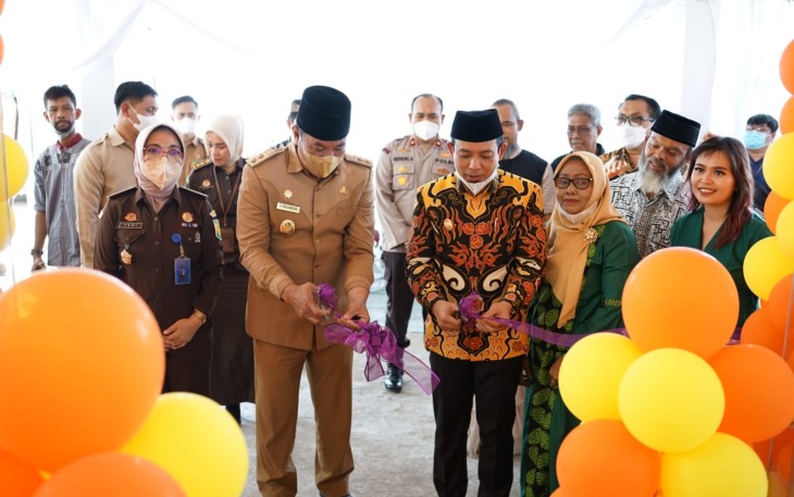 Peresmian Gedung Baru Rumah Makan Marola, di Pantai Panjang, oleh Wagub Bengkulu