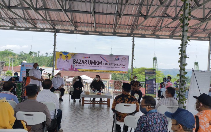 Pameran UMKM se-Kabupaten Kendal, di objek wisata Omahe Opa Desa Sidodadi, Kecamatan Patean