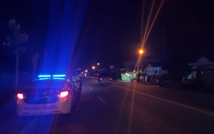 Sat Lantas Polres Tulungagung saat melaksanakan patroli "Cekal" (Cegah Tangkal)