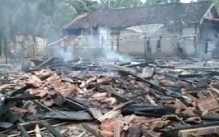 Kebakaran di Desa Gedung Cahya Kuningan, Kecamatan Ngambur, Kabupaten Pesisir Barat