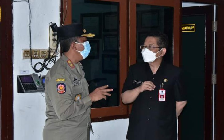 Pj Sekda Trenggalek Dr. Andriyanto, saat meninjau markas Satpol PP dan Kebakaran, Kabupaten Trenggalek