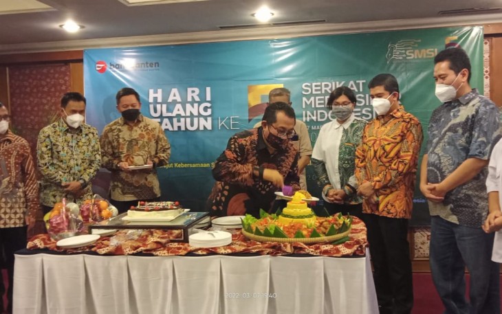 Potong tumpeng HUT ke-5 SMSI