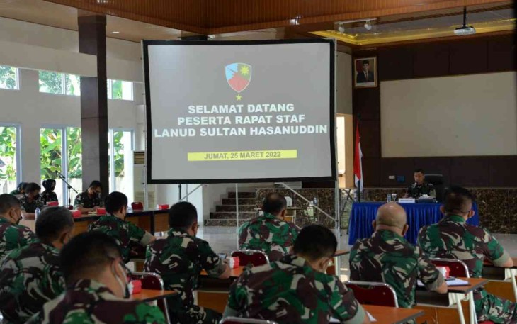 ​​​​Danlanud Sultan Hasanuddin Pimpin Rapat Staf