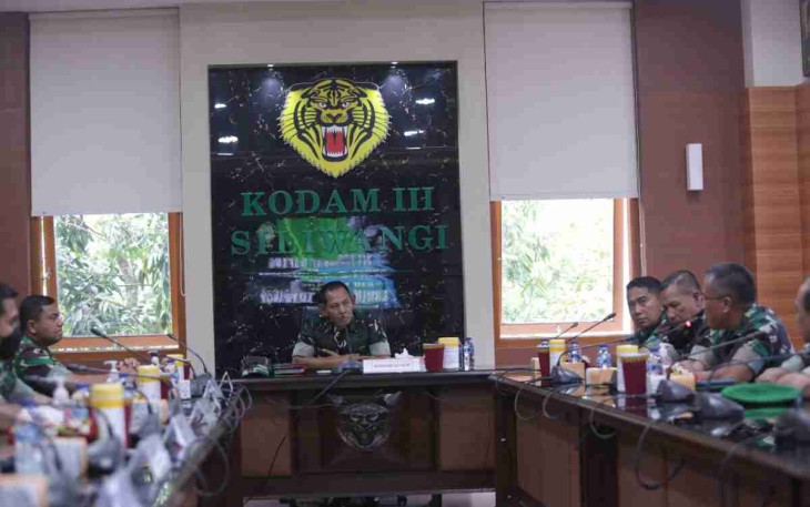 Kasdam III/Slw Terima Laporan Corp, Empat Perwira Menengah Di Bandung