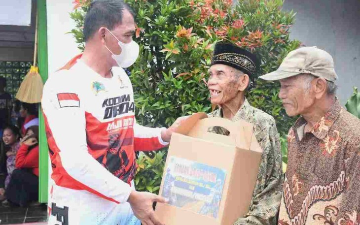 ​​​​Danrem 081/DSJ Bawa Senyum dan Kebahagiaan Bagi Masyarakat di Kaki Gunung Lawu