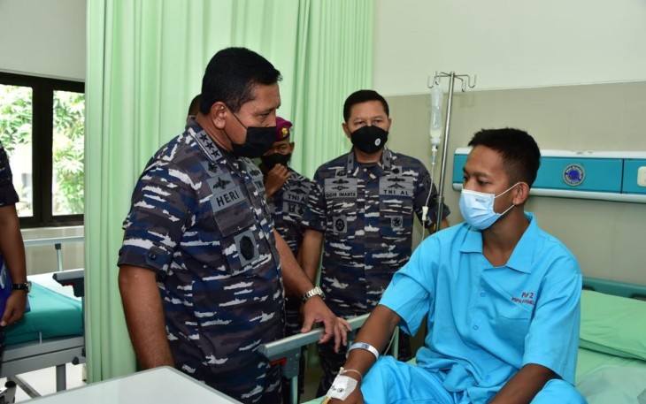 Wakasal Kunjungi Prajurit Marinir Korban Serangan di Papua