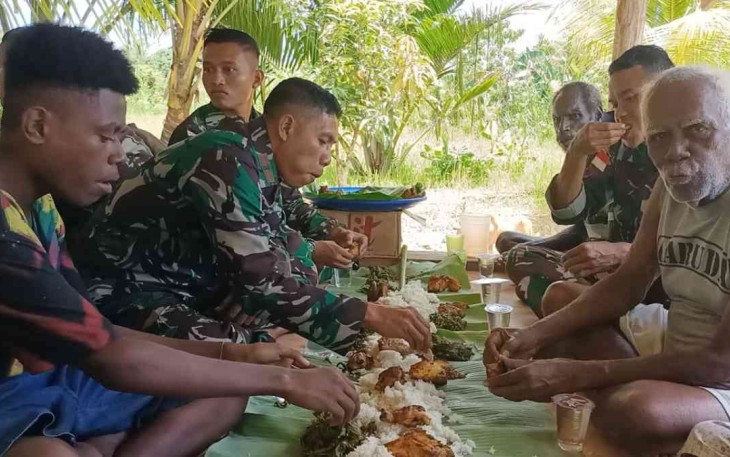 Komsos Kreatif Satgas Yonif 315/Garuda Bersama Para Tokoh dan Masyarakat di Distrik Kimaam