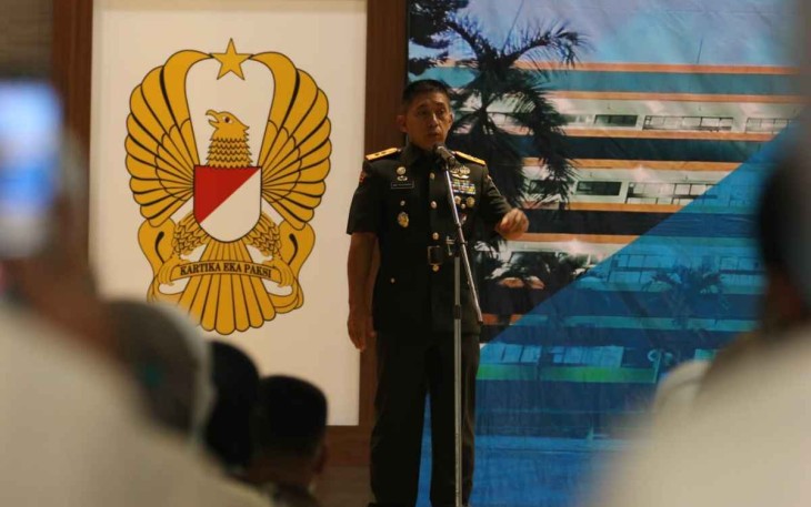 Pangdam Hasanuddin Hadiri Sharing Komunikasi dan Motivasi Prajurit dan PNS
