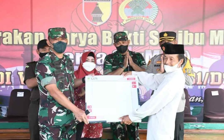 Korem 081/DSJ Launching Gerakan Karya Bakti Seribu Masjid