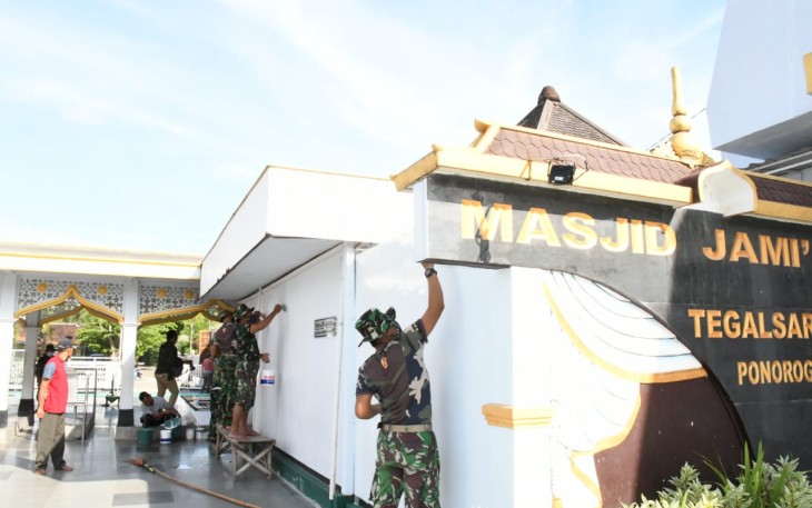 Gerakan Karya Bakti 1000 Masjid, Dandim 0802/Ponorogo Sebar Anggota di 125 Titik