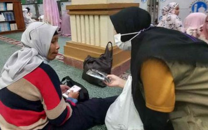 BNPB Salurkan Ribuan Masker di Masjid-masjid Jakarta