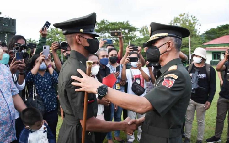 Pangdam Pattimura Lantik 313 Prajurit, Ibu Hens : Terima Kasih Bapak Kasad
