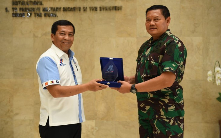 Kasal menerima kunjungan Ketum Porlasi di Mabesal