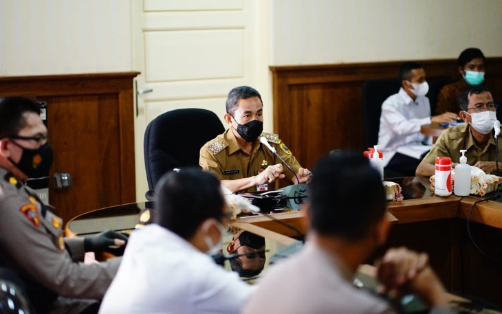 Bupati pimpin rapat koordinasi perbaikan jembatan Juwana