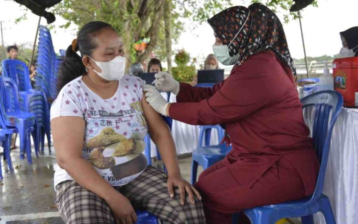 Antusias masyarakat serbu vaksinasi. Jum'at (22/4/22)