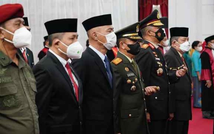Danrem 091/ASN (seragam hijau) menghadiri wisuda purnabakti Ketua Pengadilan Tinggi Kaltim di pendopo Odah Etam, Kompleks kantor Gubernur Kaltim.Selasa (26/4/2022)