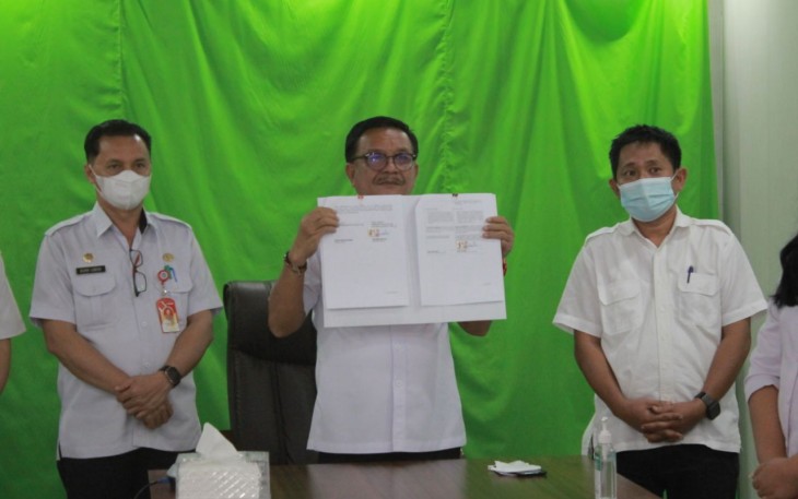 Wali Kota Bitung teken MoU bersama PT. Pembangunan Jaya Ancol TBK, Rabu (27/4/2022)