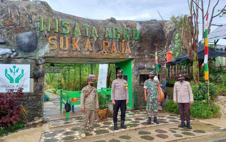Sinergitas TNI-Polri amankan agrowisata Sukaraja. Minggu (08/05/2022)