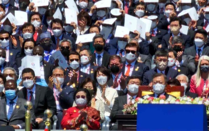 Megawati pakai kebaya merah menghadiri pelantikan presiden Yoon Suk Yeol di Seoul Korsel. Selasa (10/05/2022)