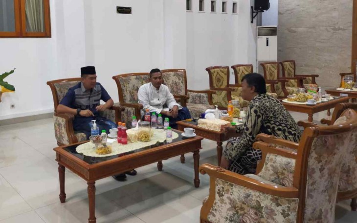 Dandim (kemeja biru) silaturahmi bersama Bupati Pacitan. Selasa (10/05/2022)