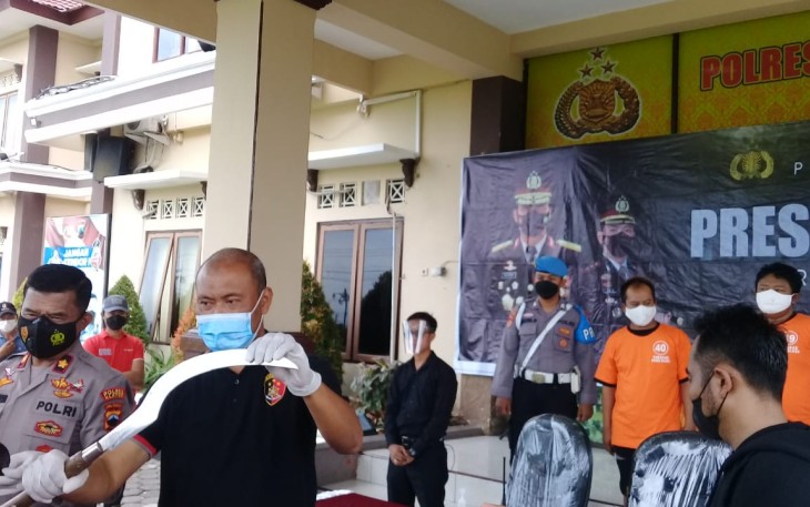 Konferensi pers dua pelaku pengeroyokan di Mapolres Klaten, Kamis (12/5/2022)