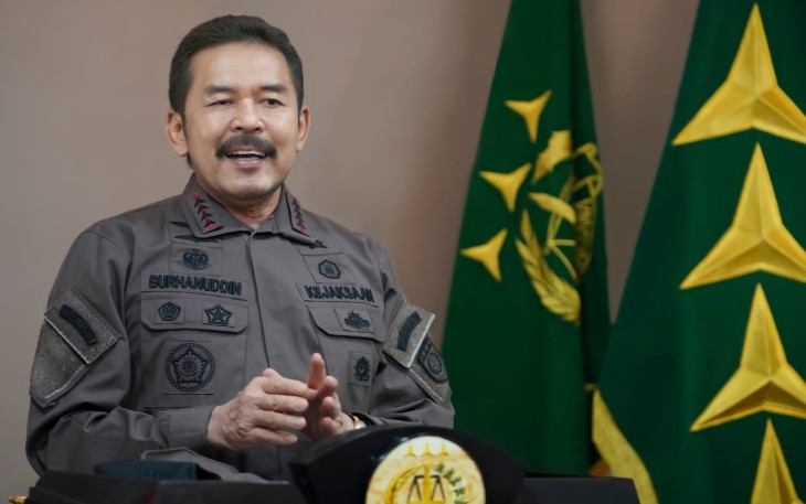 Jaksa Agung RI saat memberikan keterangan pers atas hasil survey nasional kepercayaan masyarakat yang tinggi di lembaganya. Senin (16/05/2022)