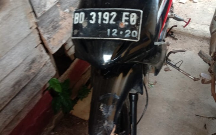 Salah satu dari empat unit motor yang ditemukan warga