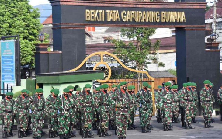 Upacara 17an di halaman Makorem 073/Mkt Salatiga