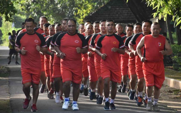 Olahraga bersama prajurit Kodim 0803/Madiun. Kamis (19/05/2022)