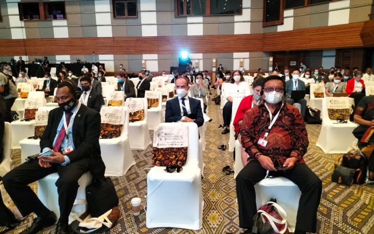 Wali Kota Bitung ,Ir. Maurits Mantiri, depan kanan, saat mengikuti Platform Global untuk pengurangan risiko bencana Global Platform For Disaster Risk Reduction(GPDRR) Ke-7, di Nusa Dua Bali, Senin (23/5/2022)