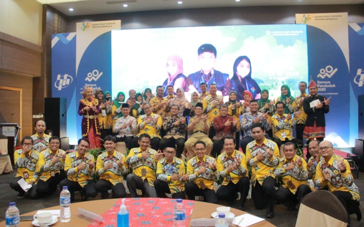 Foto bersama usai rapat teknis daerah Long Form Sensus Penduduk 2020, Selasa (24/05/2022).