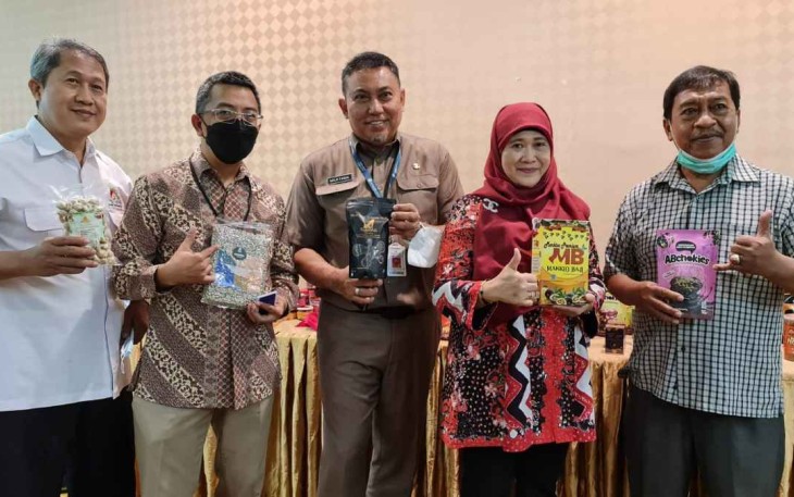Pelatihan KemenkopUKM segmen pasar jemaah haji dan umrah di Makassar 