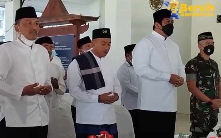 Pelepasan jamaah haji asal Pacitan di pendopo Kabupaten Pacitan 