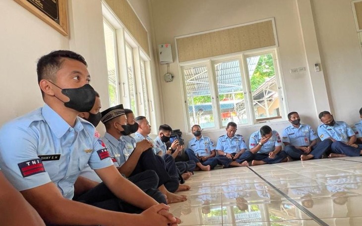 Pembinaan mental prajurit lanud MUS usai shalat Dzuhur berjamaah