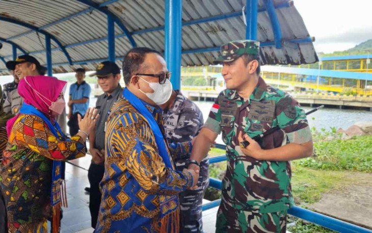 Danlanud Maimun Saleh saat sambut kedatangan Kajati Aceh