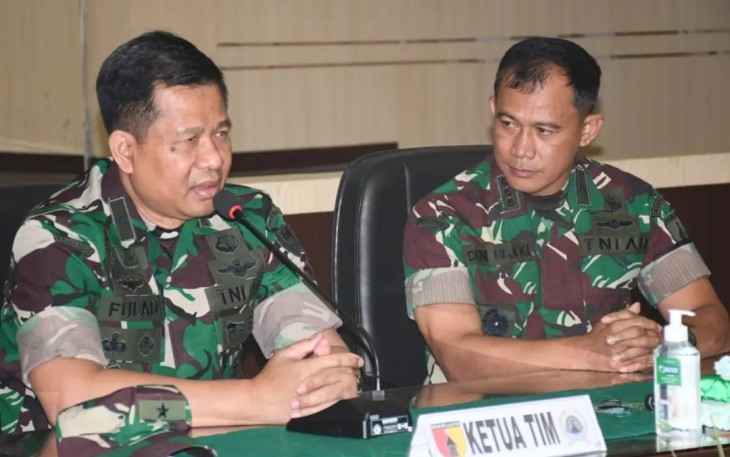 Brigjen TNI Fulad saat memaparkan fungsi dan tugas Tim Pengawas Pos Audit Itjenad di Korem 081/DSJ