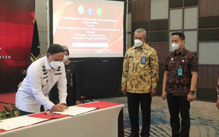Penandatanganan perpanjangan nota kesepahaman Kanwil Kemenkumham DKI Jakarta dengan Pengadilan Tinggi Banten dan PTA Banten 
