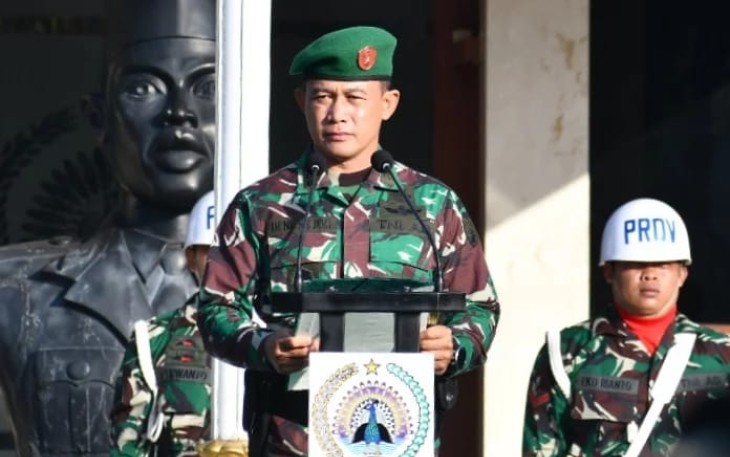 Danrem 081/DSJ saat membacakan amanat Kasad