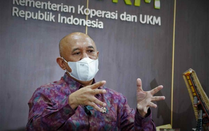 Menteri Teten saat memberikan keterangan Rakortekcan bidang Koperasi, UMKM dan Kewirausahaan di Bali