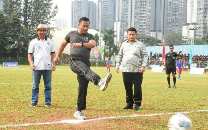 Pangdam Jaya kick off di mulainya liga santri piala Kasad di wilayah Kodam Jaya 