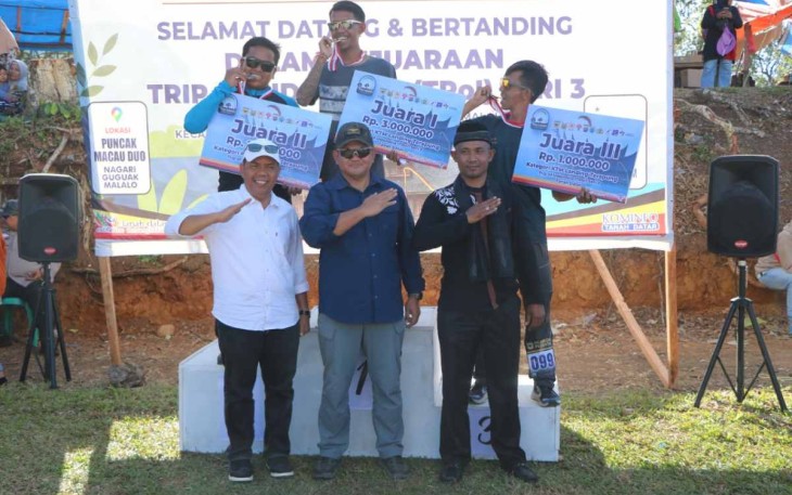 Danlanud Sutan Sjahrir (tengah) saat foto bersama juara