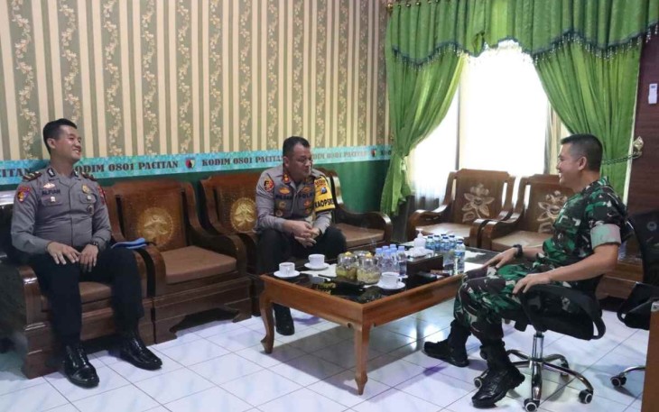 Silaturahmi Kapolres sambangi Dandim Pacitan di Makodim
