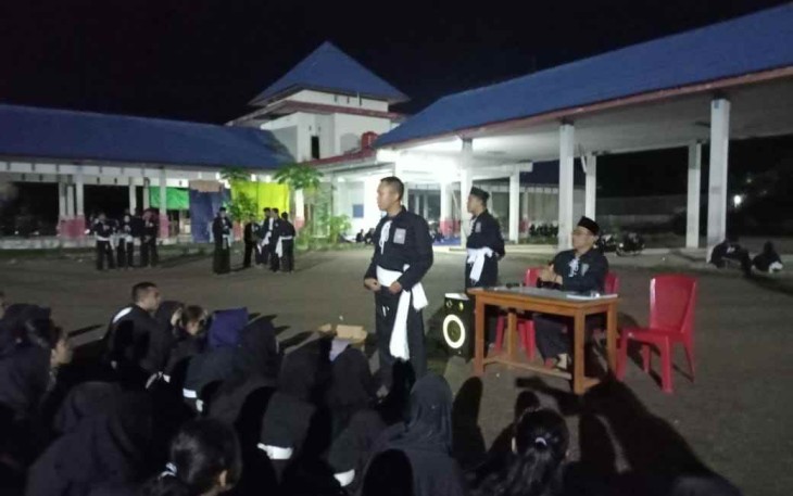 Ujian kenaikan tingkat pencak silat persaudaraan setia hati terate di perbatasan 